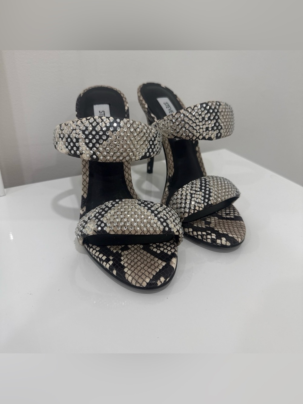 ✨ STEVE MADDEN SNAKESKIN STILETTO EMBELLISHED HEELS ✨